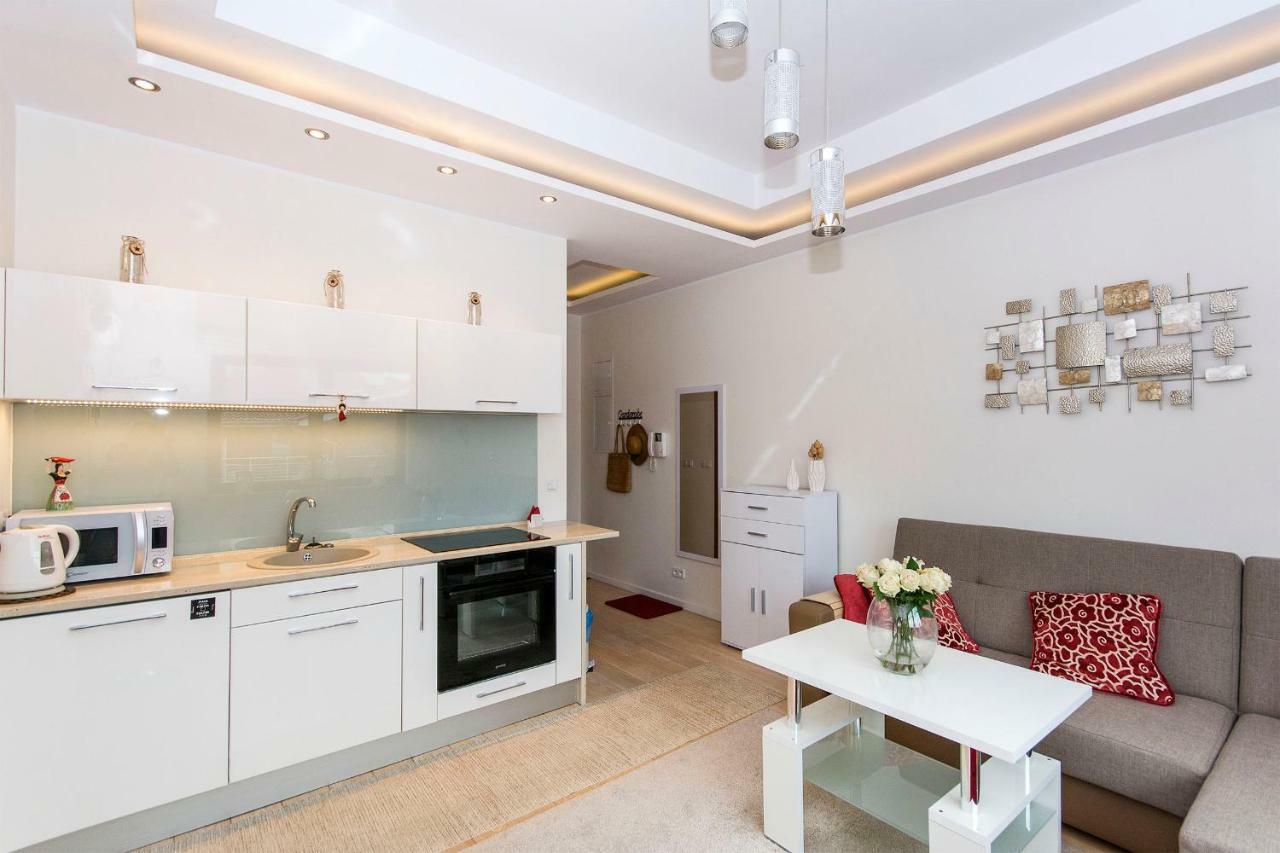 Ascot - Neptun Park By Oneapartments Gdańsk Exteriör bild